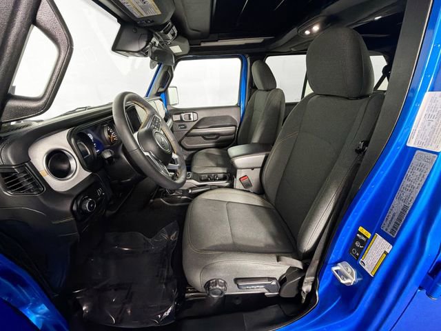 Used 2024 Jeep Wrangler Unlimited Sahara w/ Safety Group AWD/4WD image 19