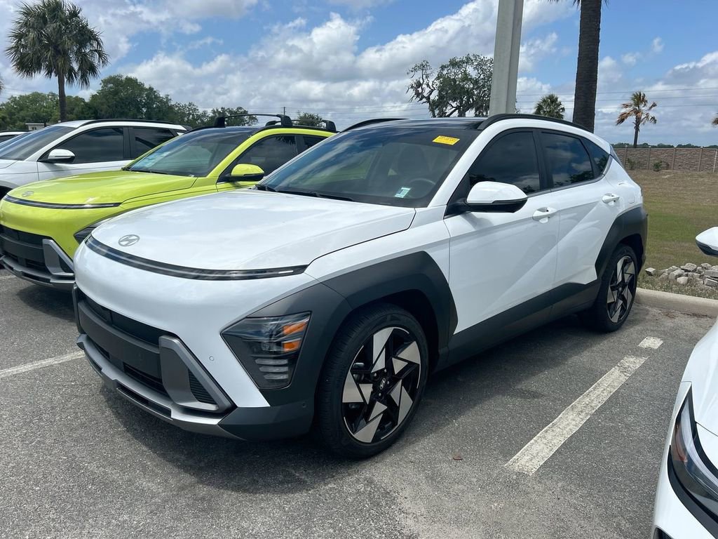 Used 2024 Hyundai Kona Limited FWD image 8