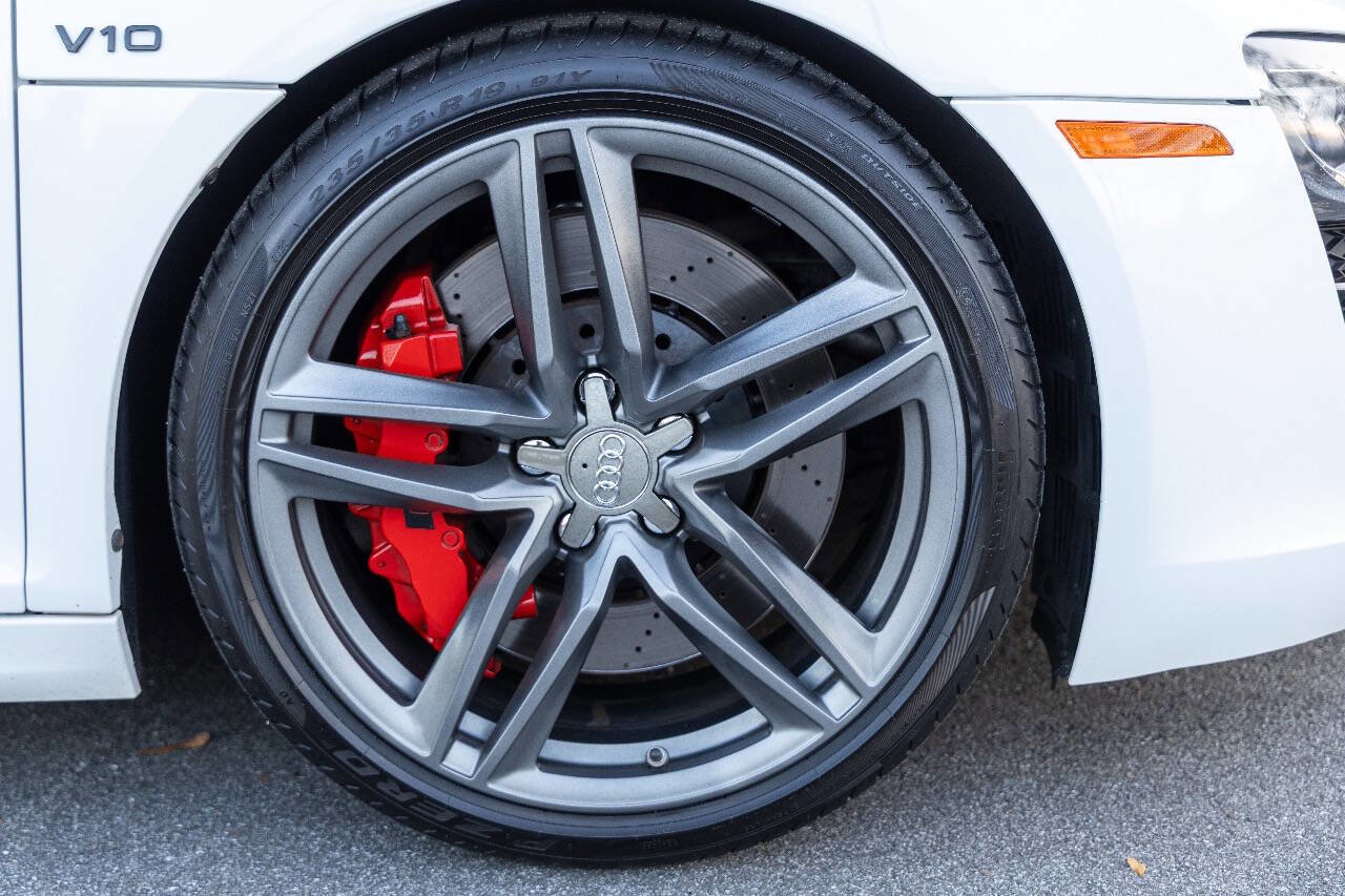 Used 2012 Audi R8 V10 image 14
