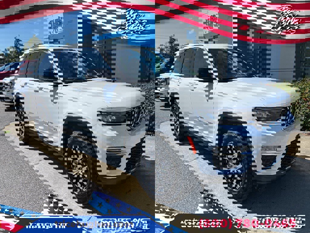 Used 2024 Jeep Grand Cherokee Limited w/ Luxury Tech Group II image 1