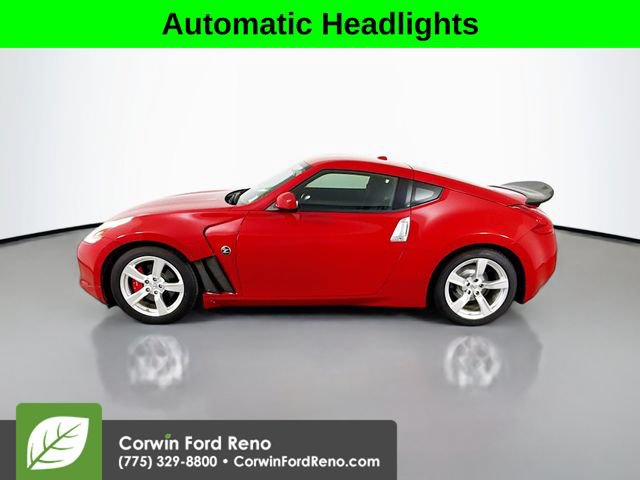 Used 2012 Nissan 370Z Touring RWD image 4