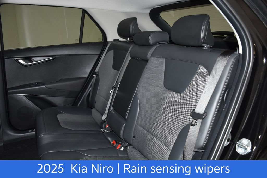 Certified 2025 Kia Niro EX FWD image 25