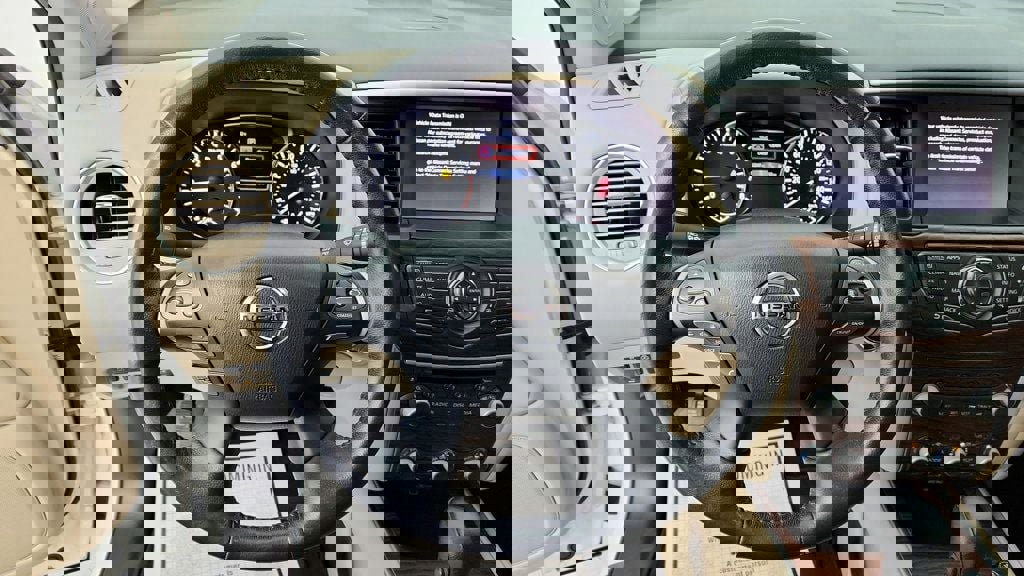 Used 2019 Nissan Pathfinder Platinum w/ Cargo Package image 14