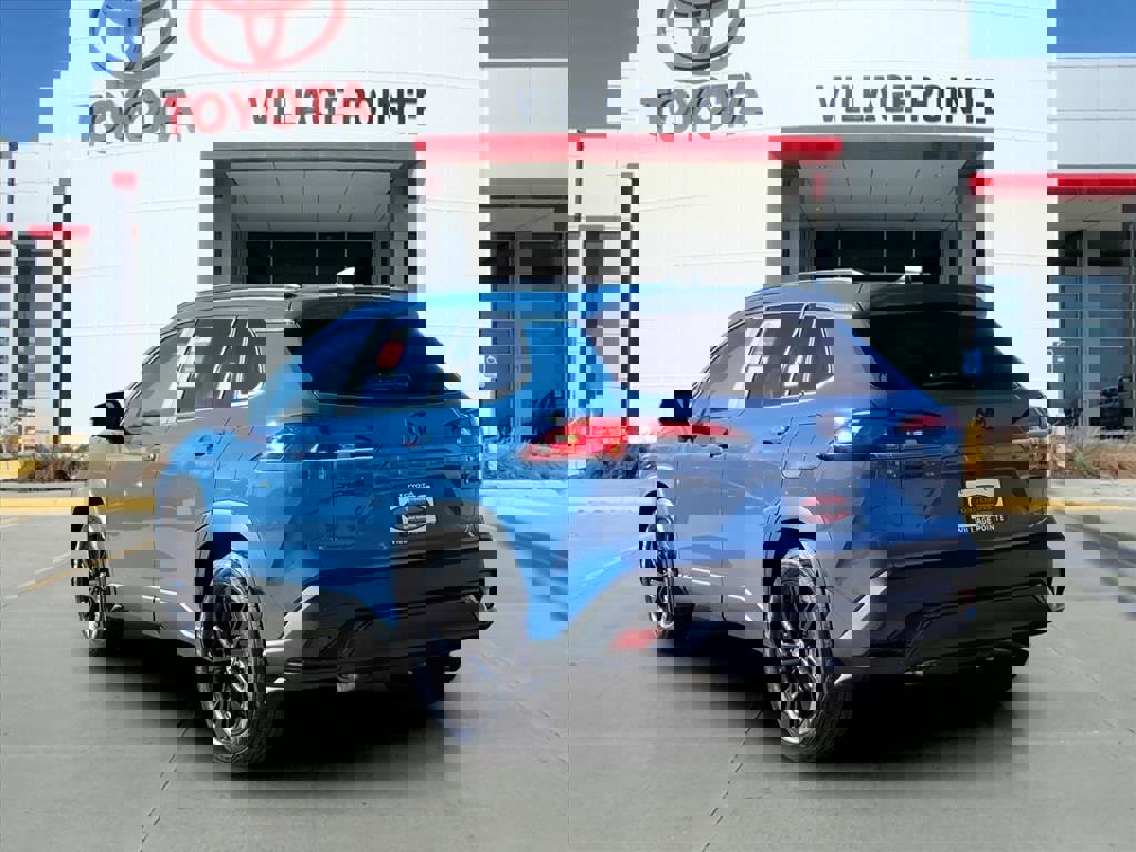 Certified 2026 Toyota Corolla Cross XSE image 3