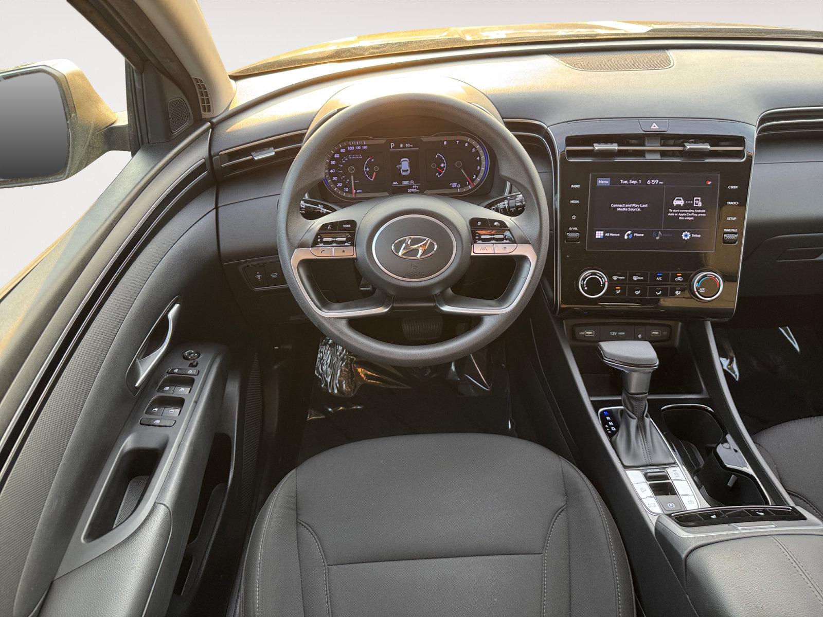 Used 2023 Hyundai Tucson SEL FWD image 10
