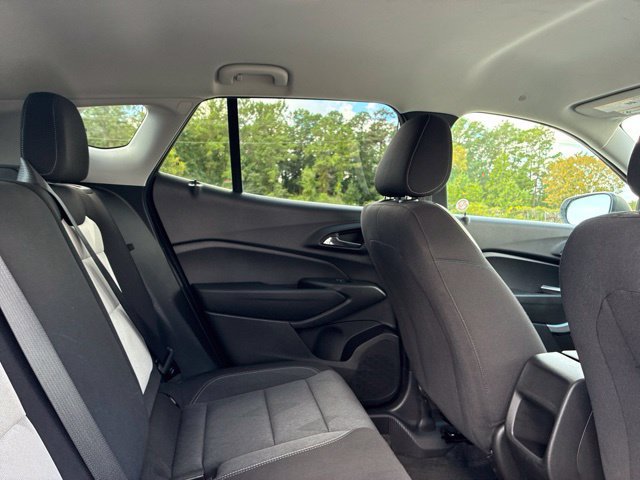 Used 2026 Chevrolet Trax LS FWD image 24