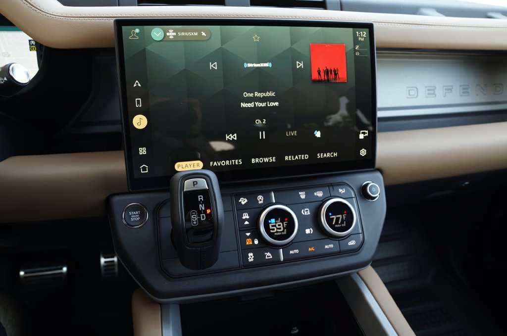 New 2026 Land Rover Defender 110 X AWD/4WD image 21