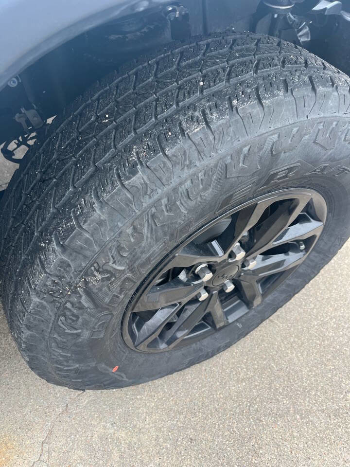 Used 2022 Jeep Gladiator Sport image 14