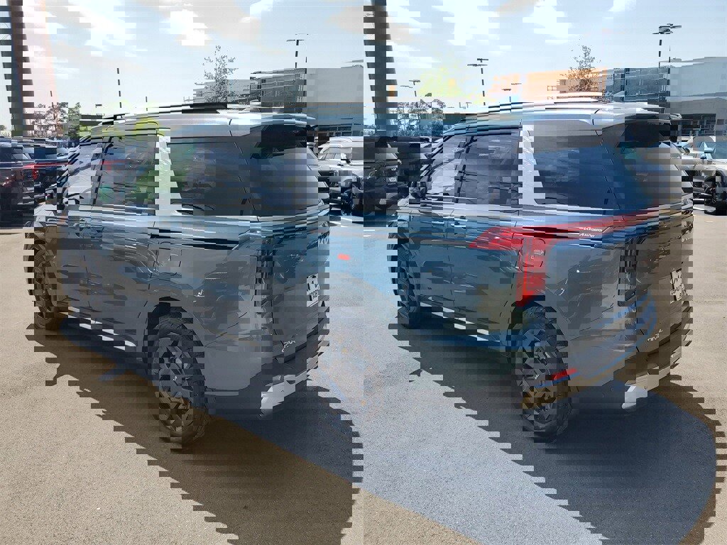 New 2026 Kia Carnival SX image 3