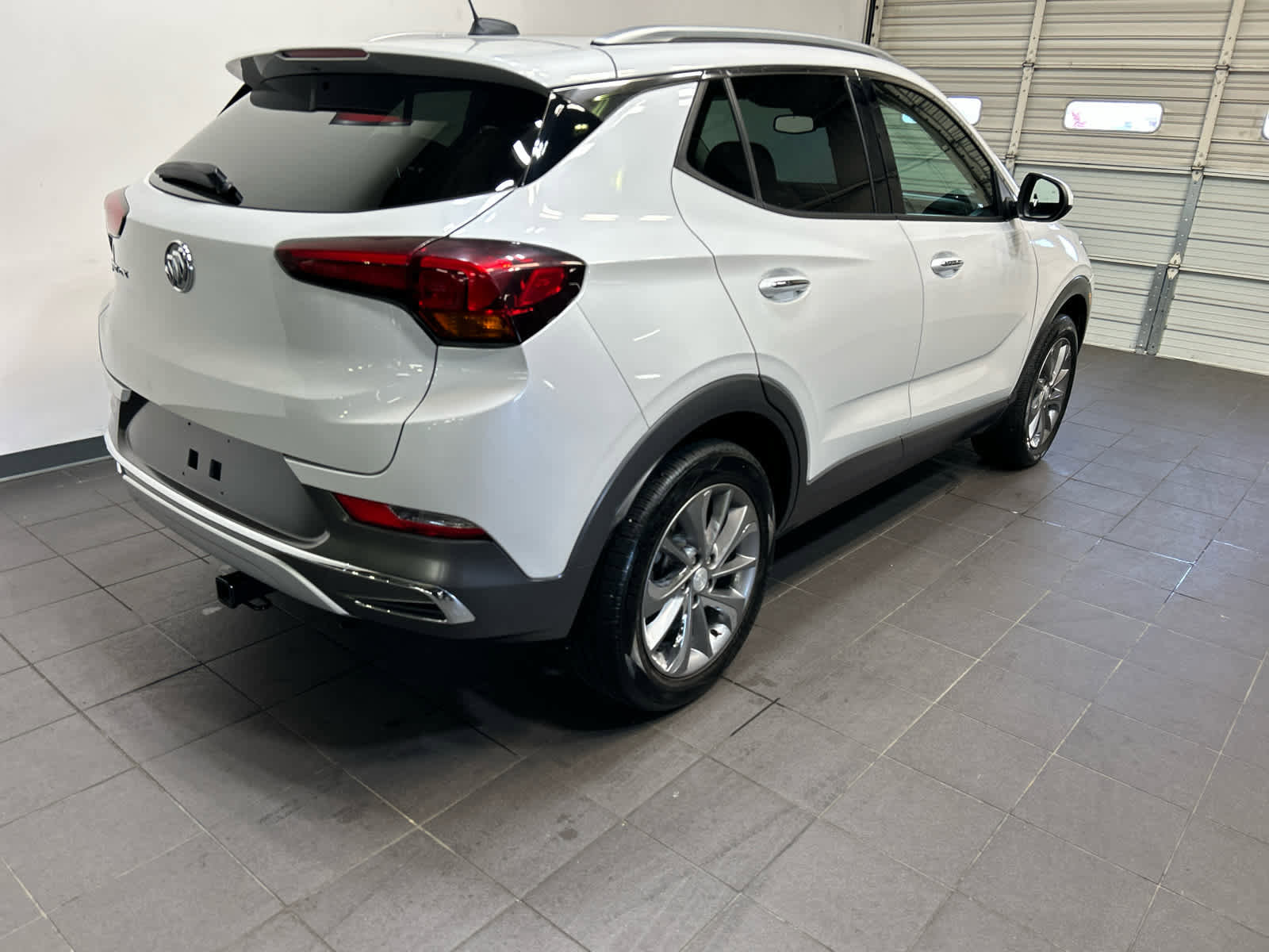 Used 2021 Buick Encore GX Essence w/ Experience Buick Package image 3