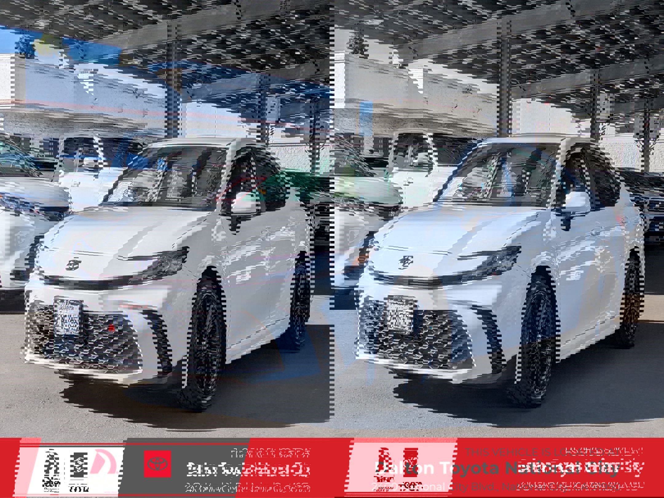 Certified 2025 Toyota Camry SE image 1