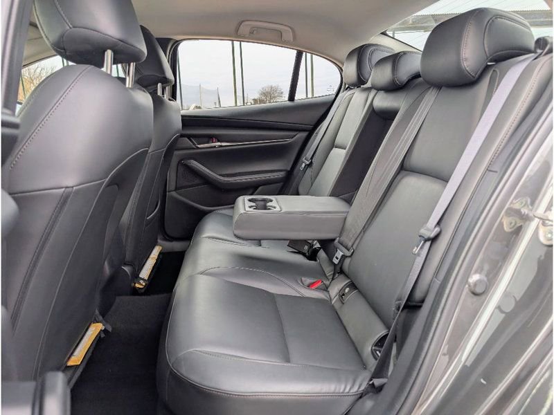 Used 2023 MAZDA MAZDA3 s image 16