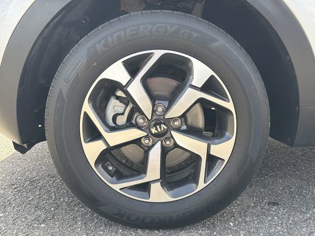Certified 2022 Kia Sportage LX image 10