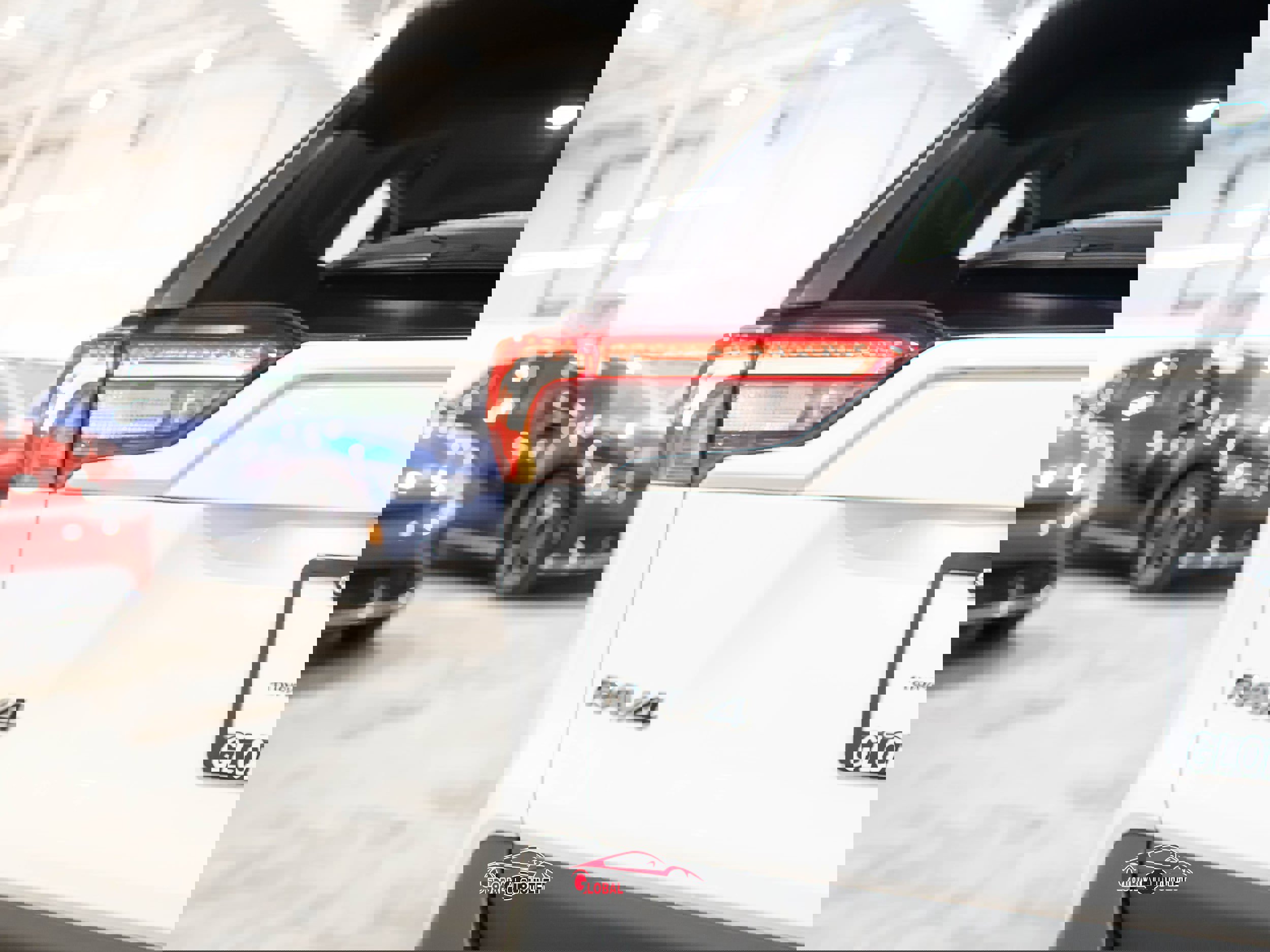 Used 2020 Toyota RAV4 LE image 41