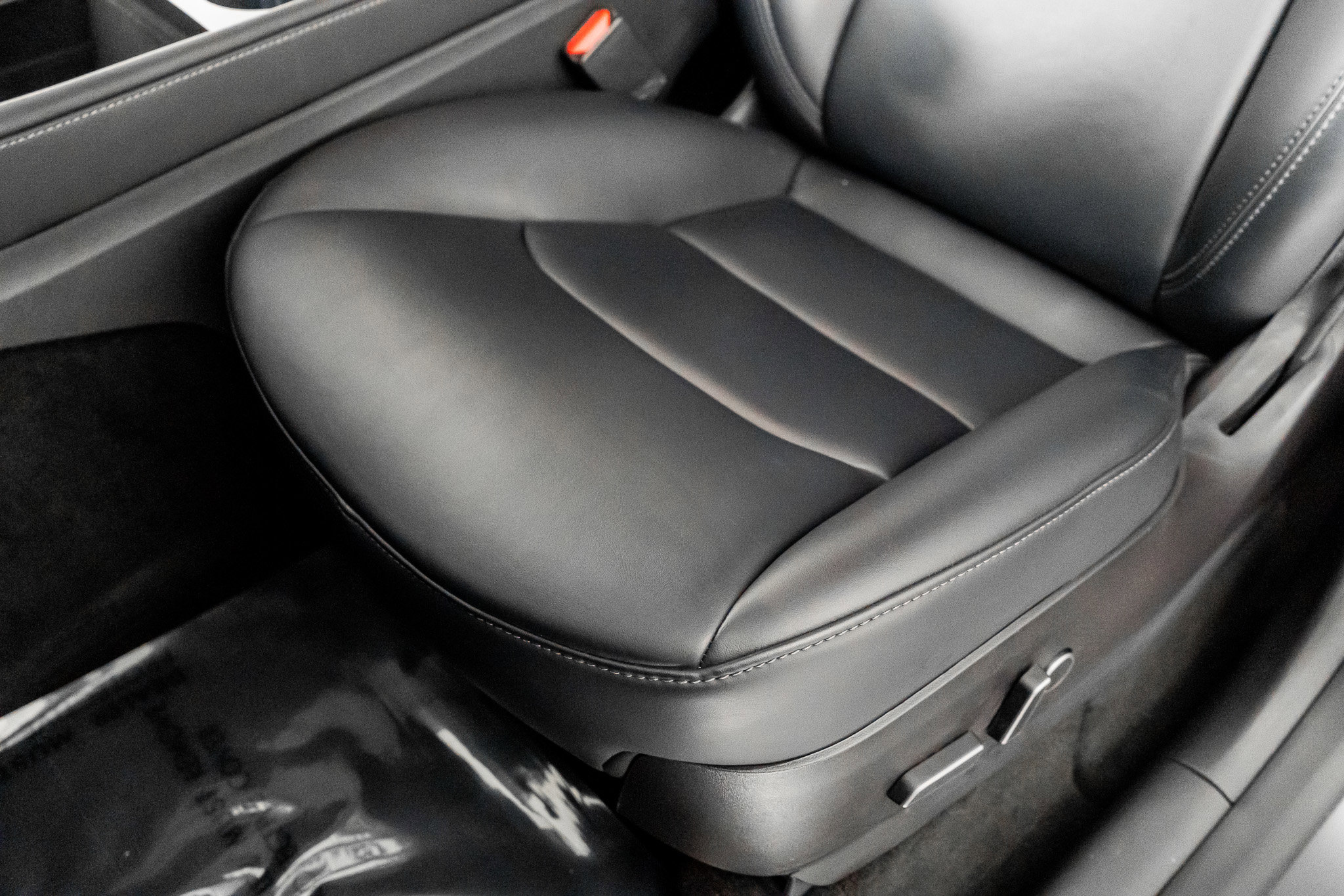 Used 2022 Tesla Model Y Long Range image 29