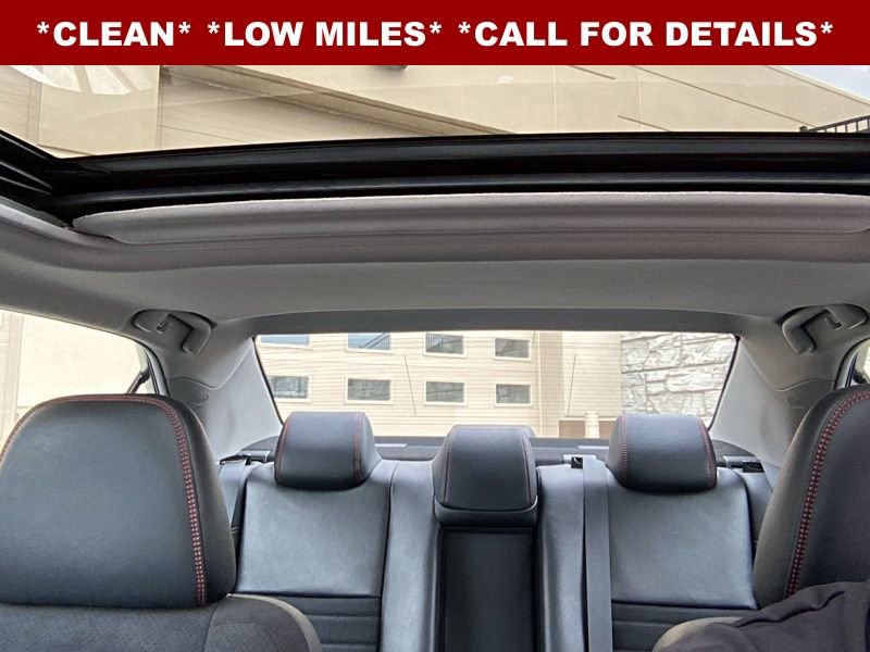 Used 2015 Toyota Camry XSE w/ Moonroof Package FWD image 32