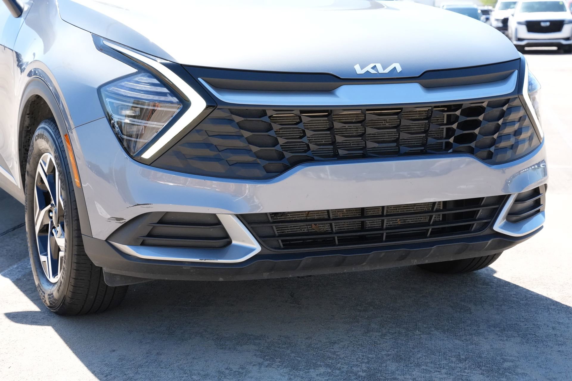 Used 2025 Kia Sportage LX image 27