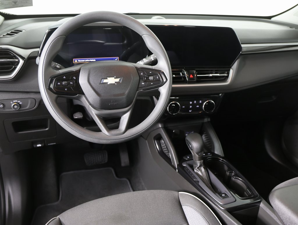 Used 2025 Chevrolet TrailBlazer LT image 12