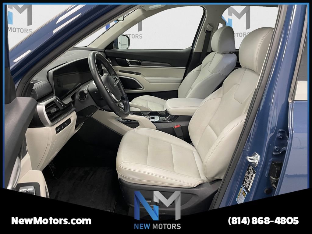 Used 2024 Kia Telluride S w/ S Sunroof Package image 7