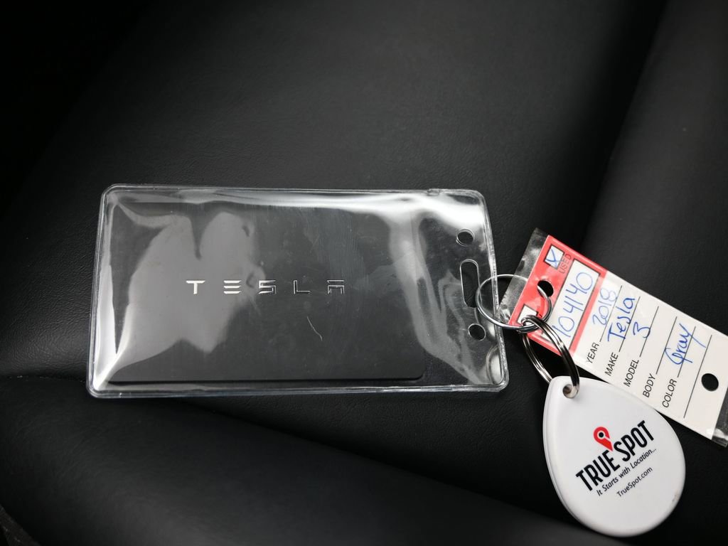 Used 2018 Tesla Model 3 Long Range image 38