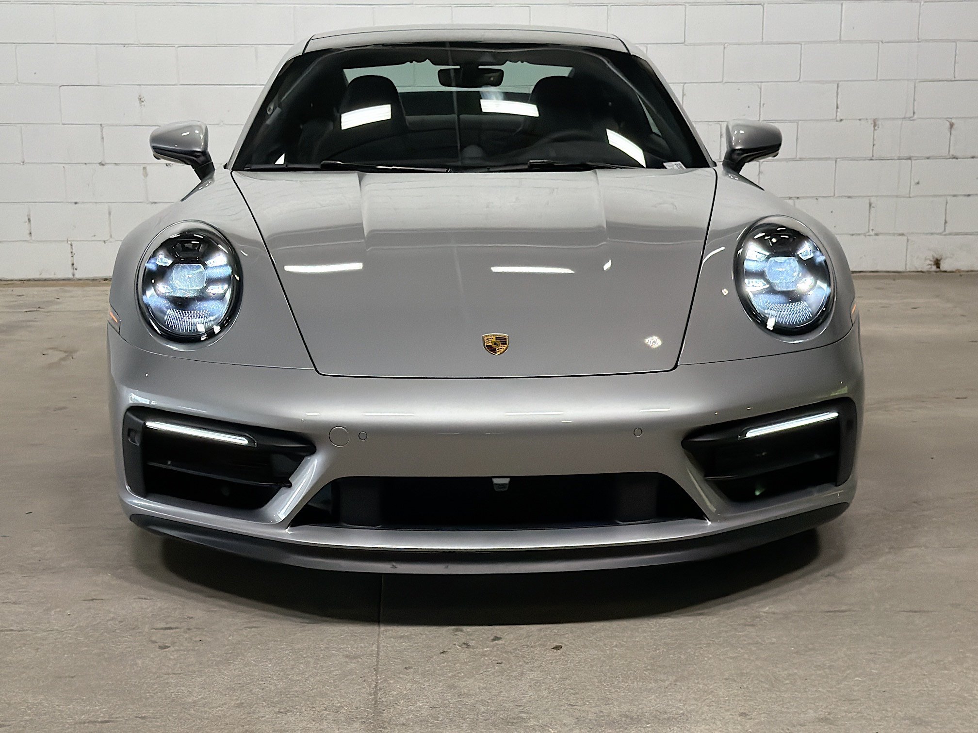 Certified 2024 Porsche 911 Carrera GTS RWD image 9