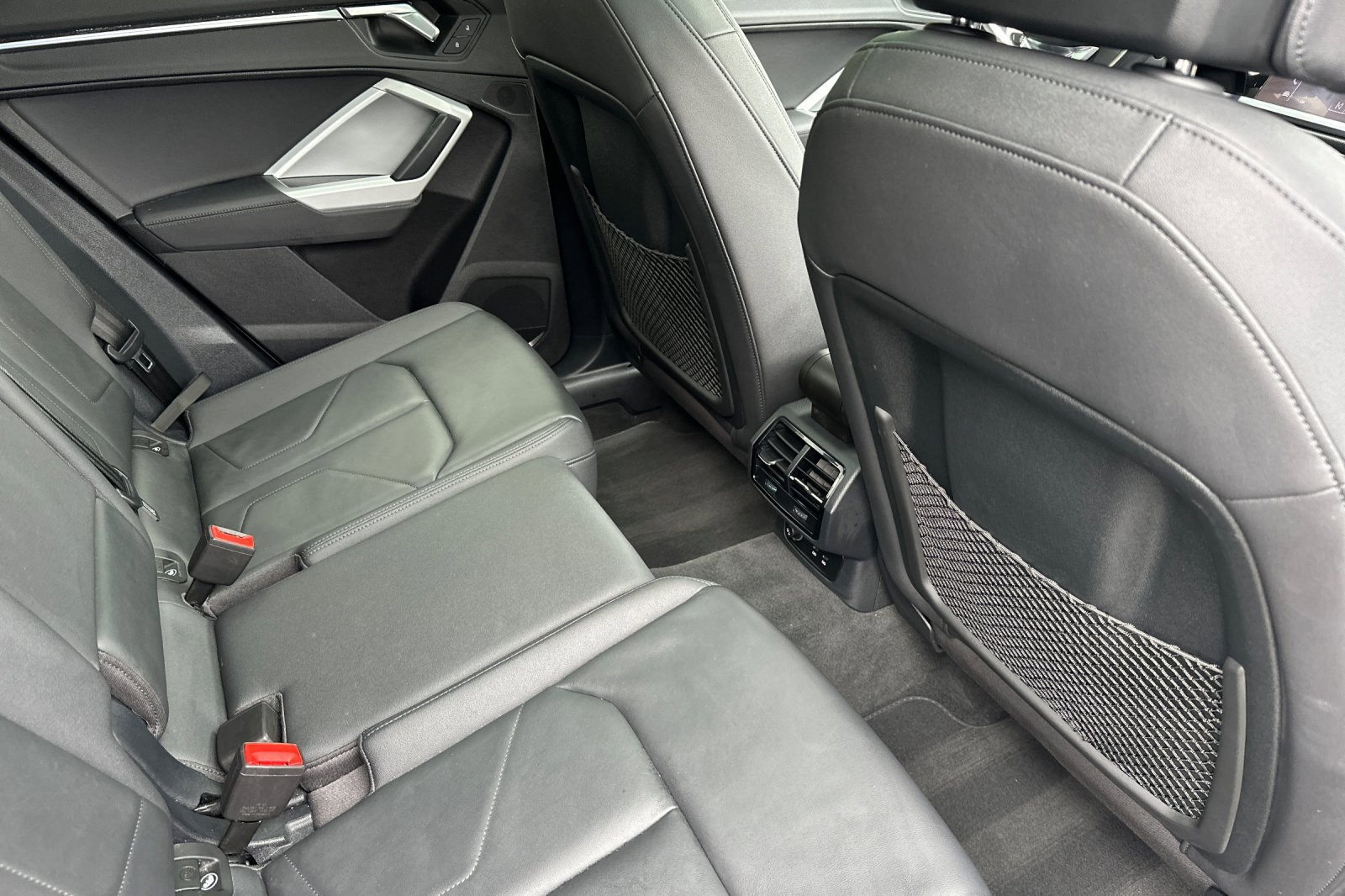 Used 2022 Audi Q3 2.0T Premium Plus w/ Premium Plus Package image 28