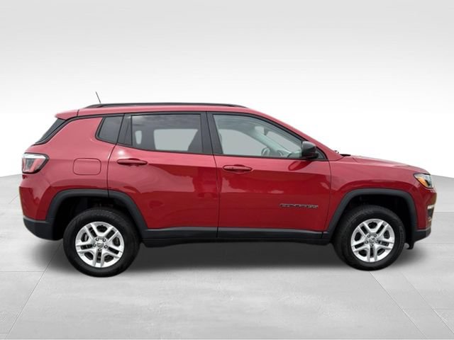 Used 2018 Jeep Compass Sport w/ Tech Group AWD/4WD image 19