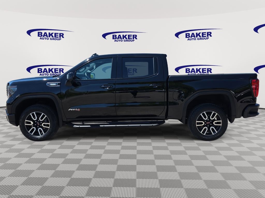 Used 2024 GMC Sierra 1500 AT4 w/ Technology Package AWD/4WD image 8