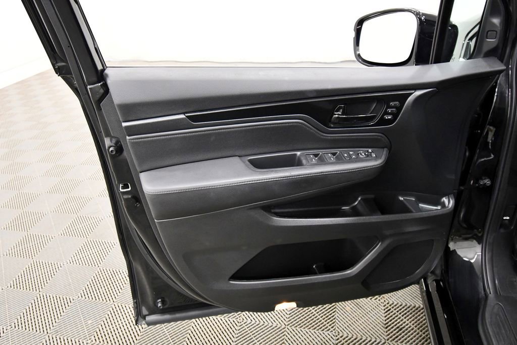 Certified 2023 Honda Odyssey Elite image 13