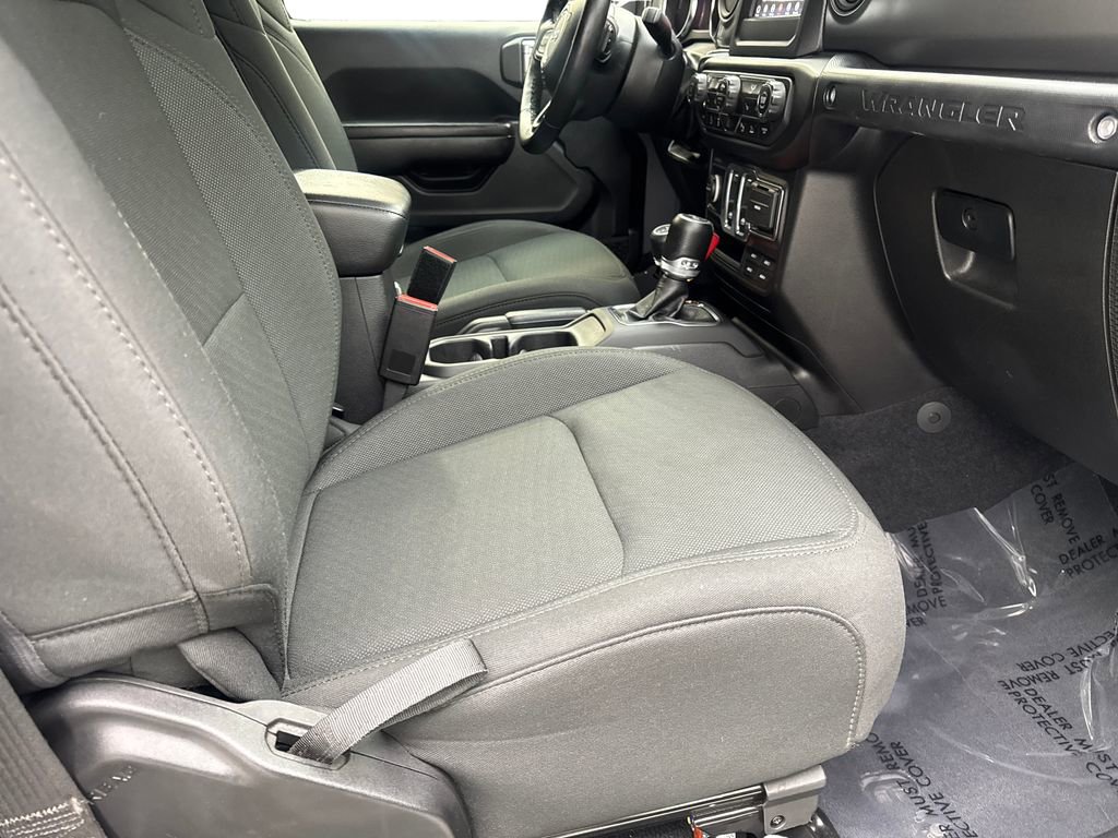 Used 2023 Jeep Wrangler Sport AWD/4WD image 39
