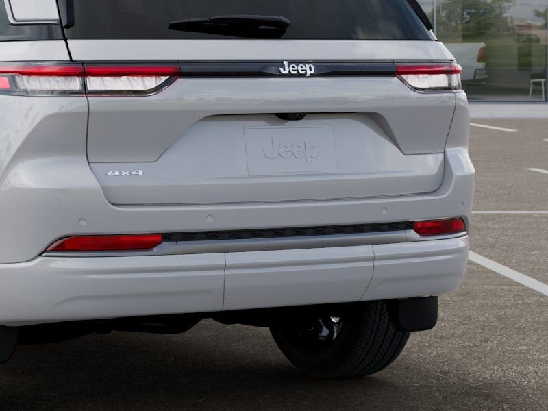 New 2026 Jeep Grand Cherokee Limited image 13