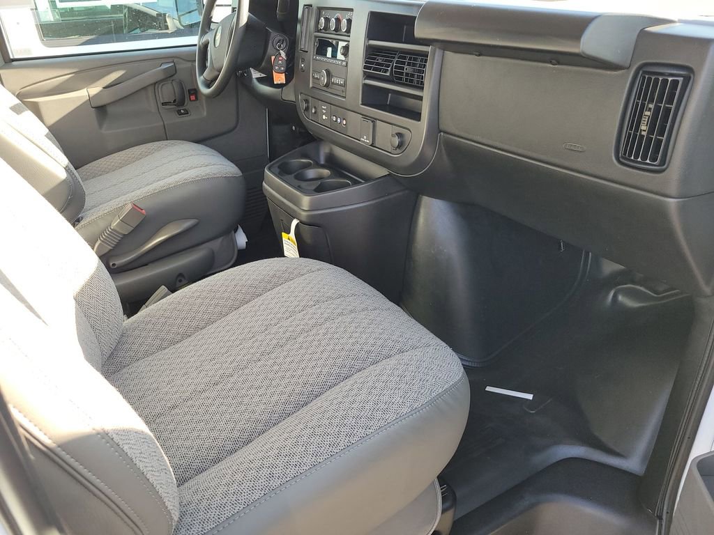 New 2025 Chevrolet Express 2500 w/ Driver Convenience Package image 26