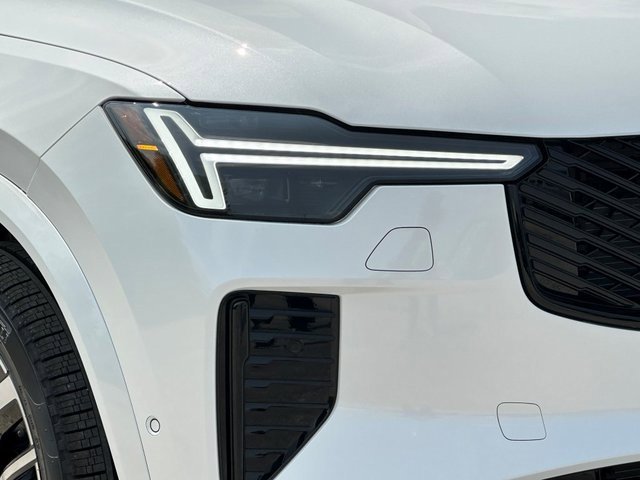 New 2026 Volvo XC90 B6 Ultra image 3