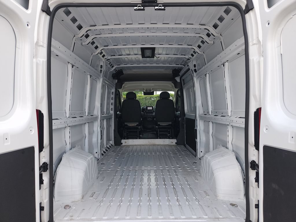 Used 2026 RAM ProMaster 2500 w/ Convenience Group FWD image 14