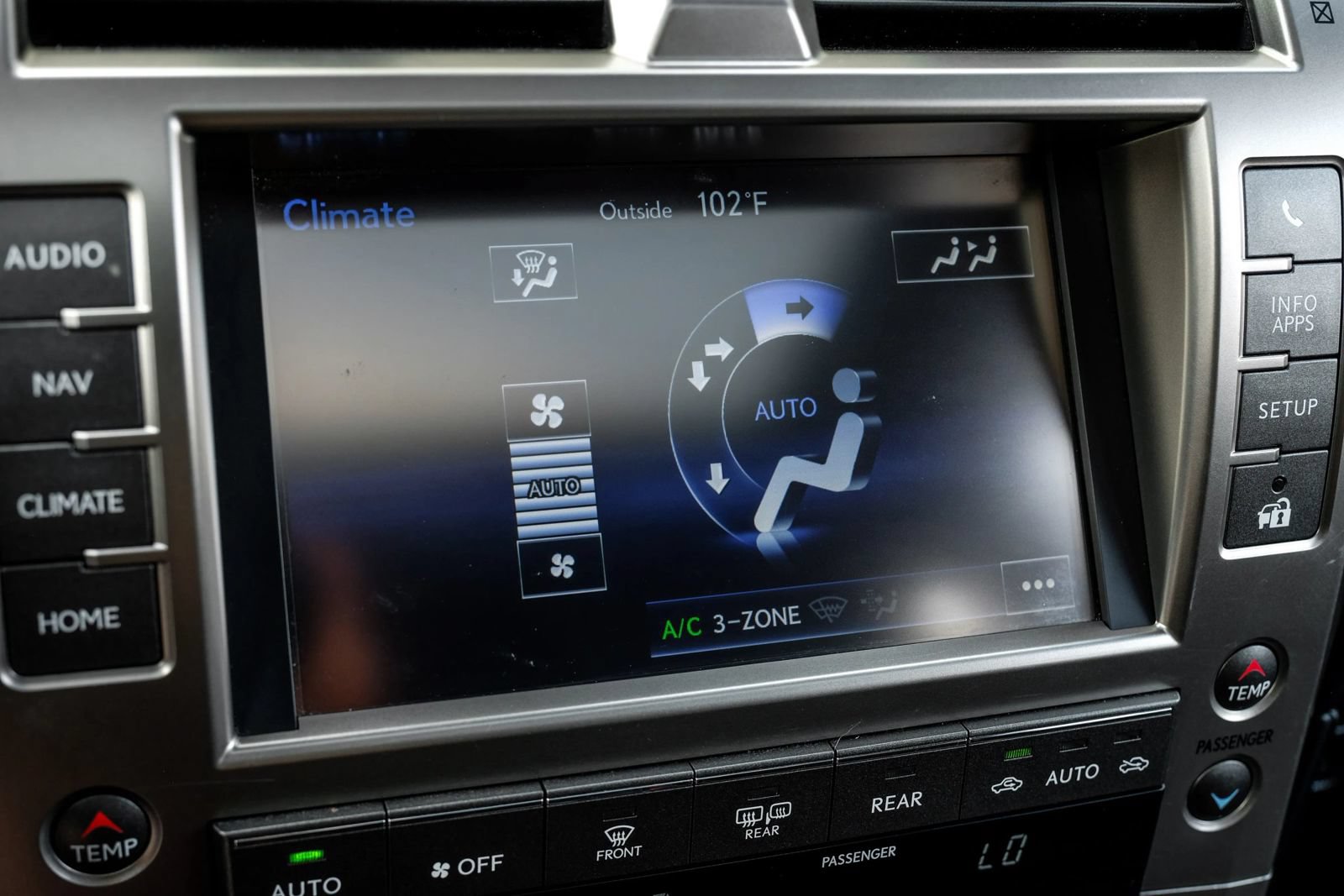 Used 2021 Lexus GX 460 Premium w/ Premium Package AWD/4WD image 39