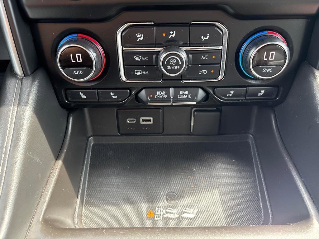 Used 2021 Chevrolet Suburban LT AWD/4WD image 28