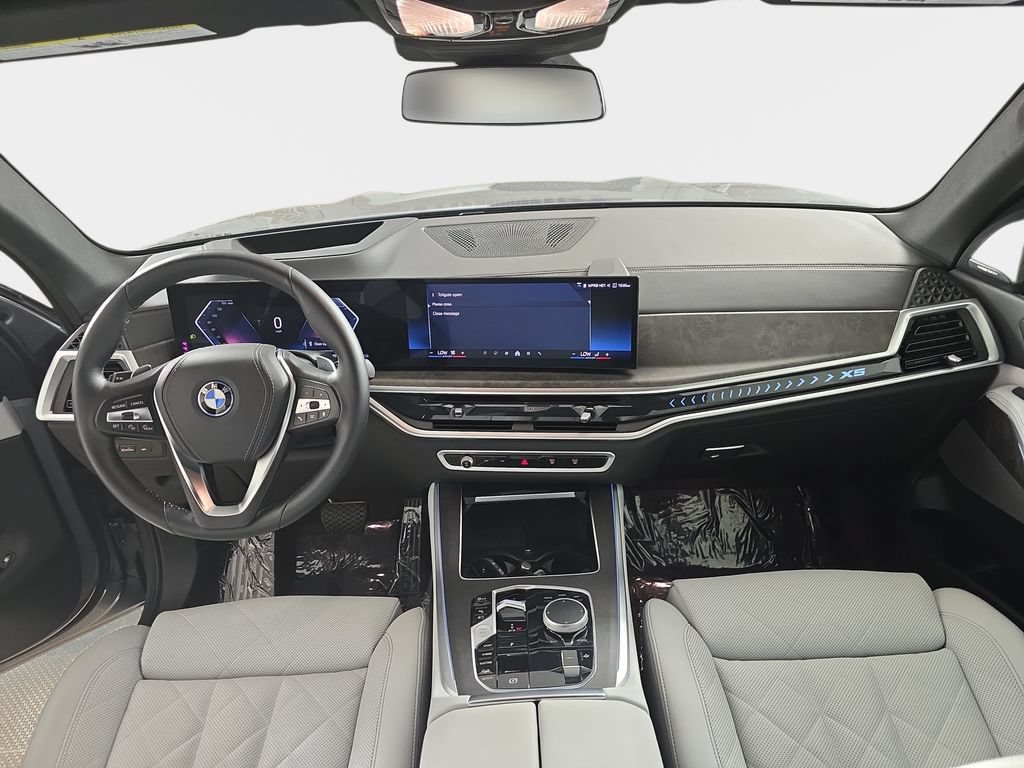 Certified 2025 BMW X5 xDrive50e AWD/4WD image 12