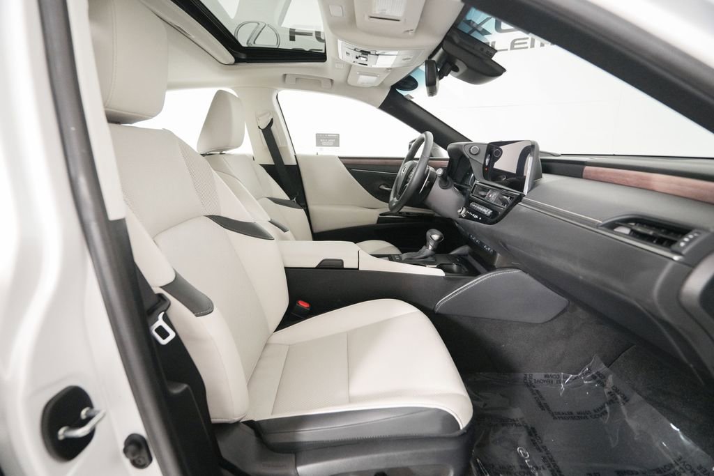 Certified 2023 Lexus ES 300h w/ Premium Package FWD image 19