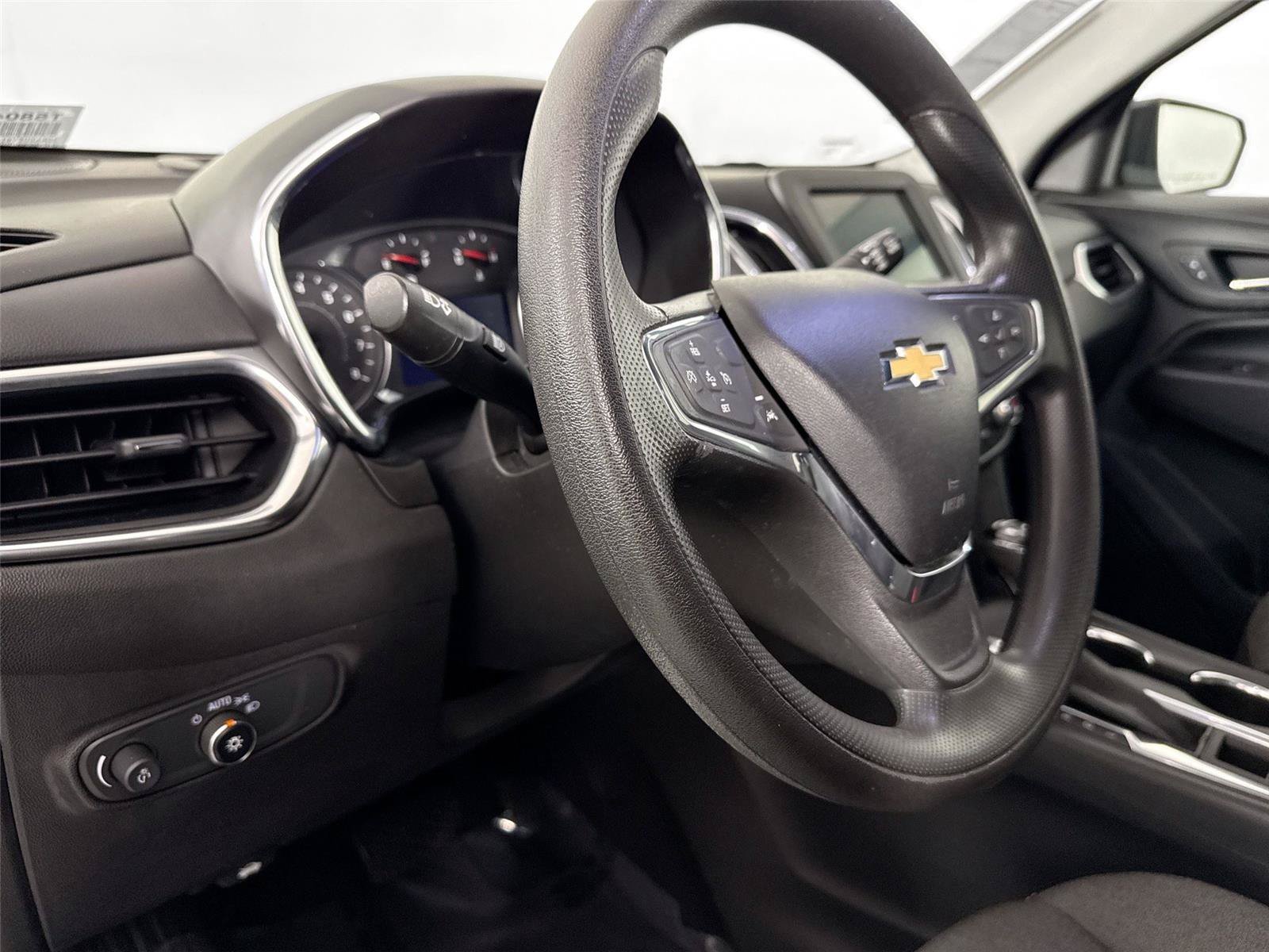 Used 2020 Chevrolet Equinox LT AWD/4WD image 4