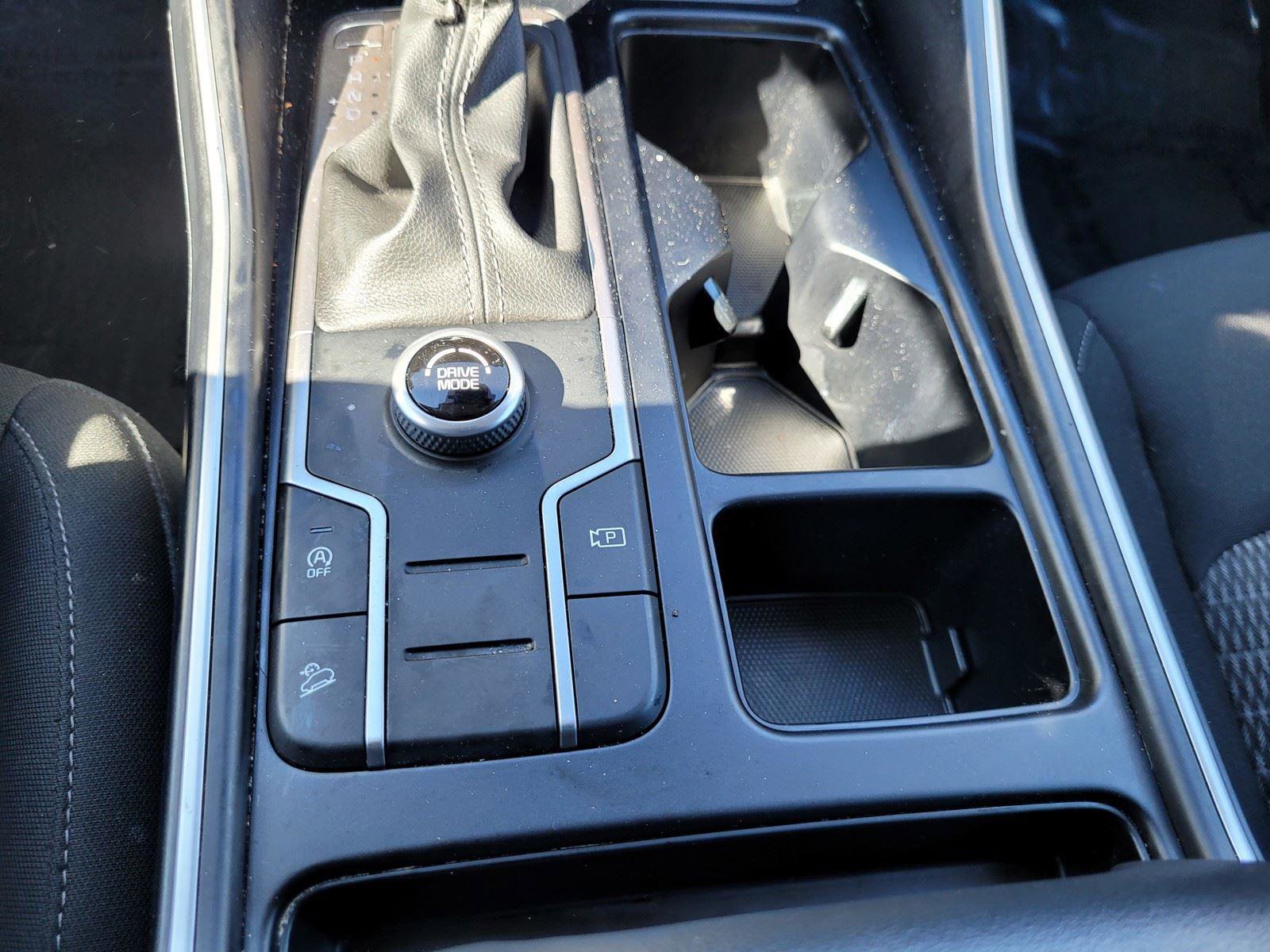 Used 2022 Kia Sorento LX image 25