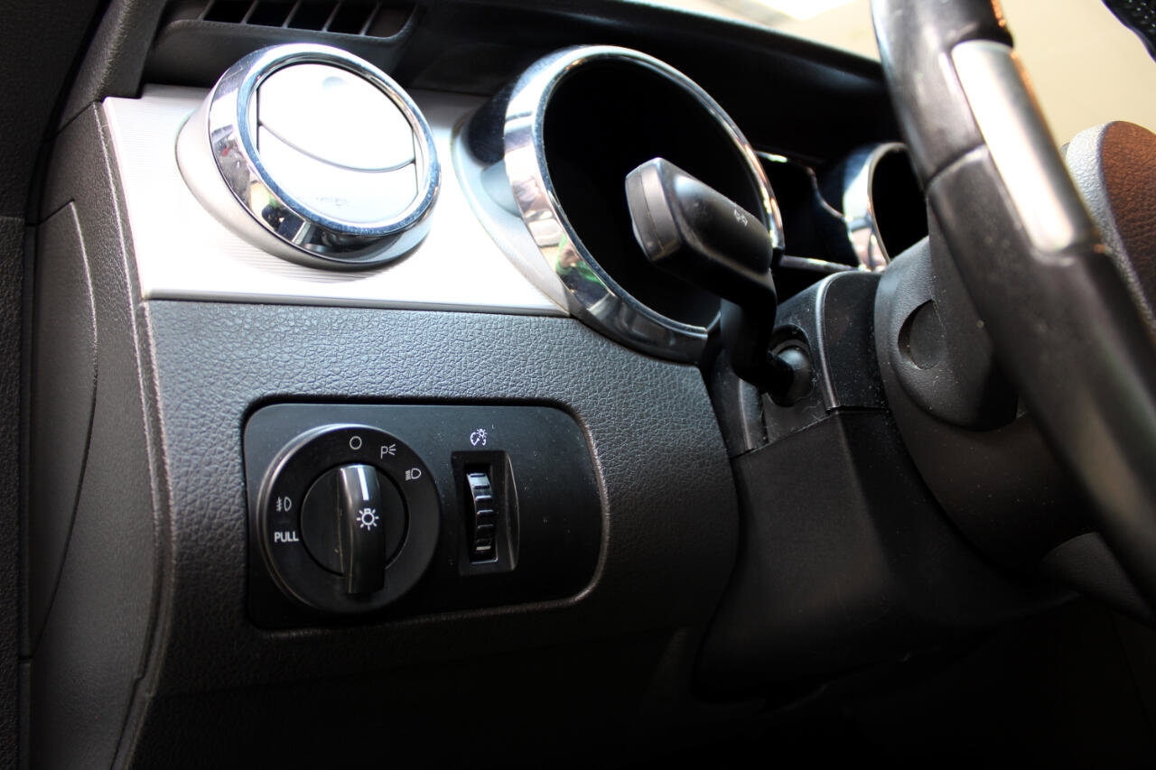 Used 2005 Ford Mustang GT image 31