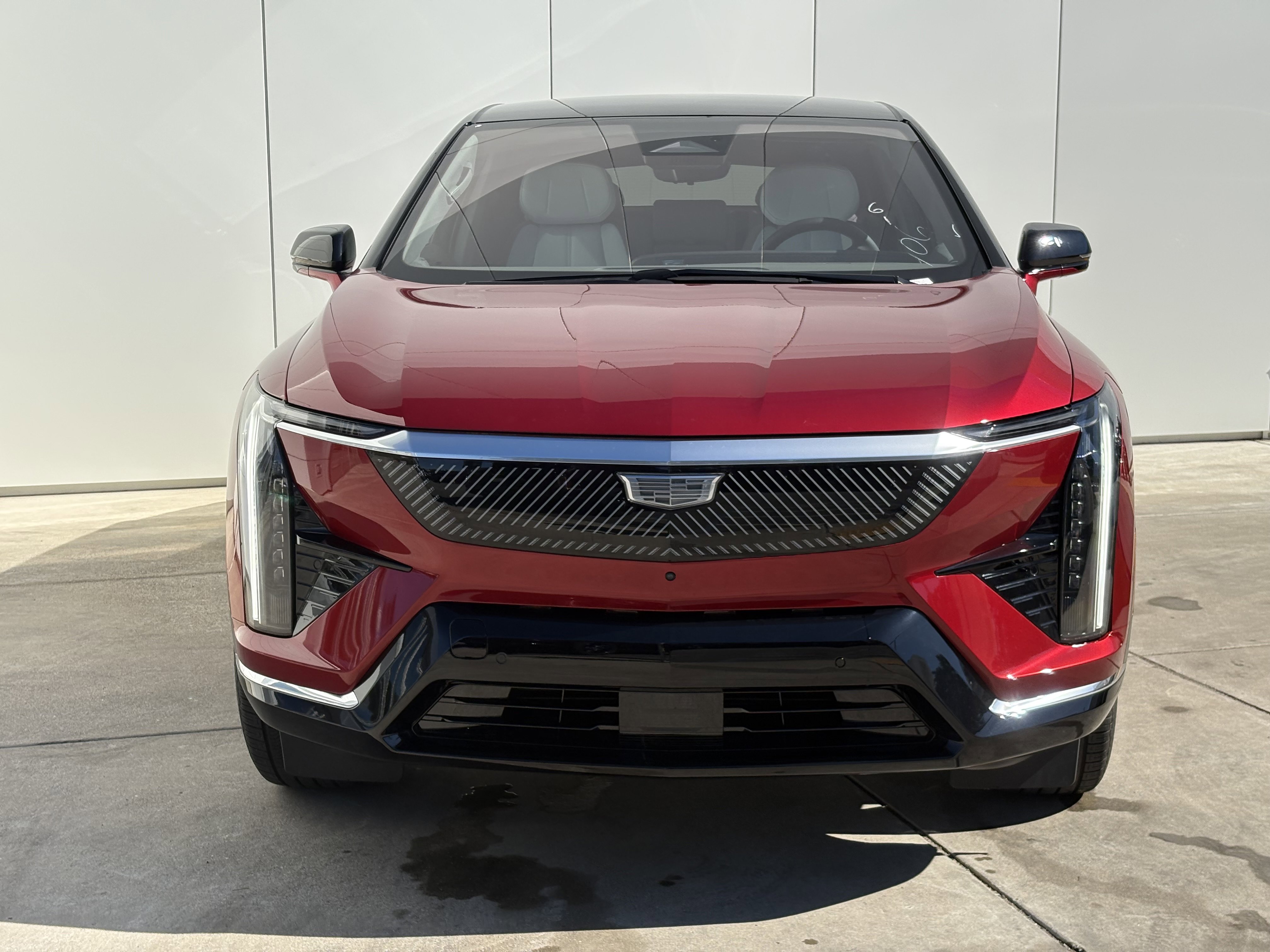 New 2025 Cadillac Optiq Luxury 1 image 3