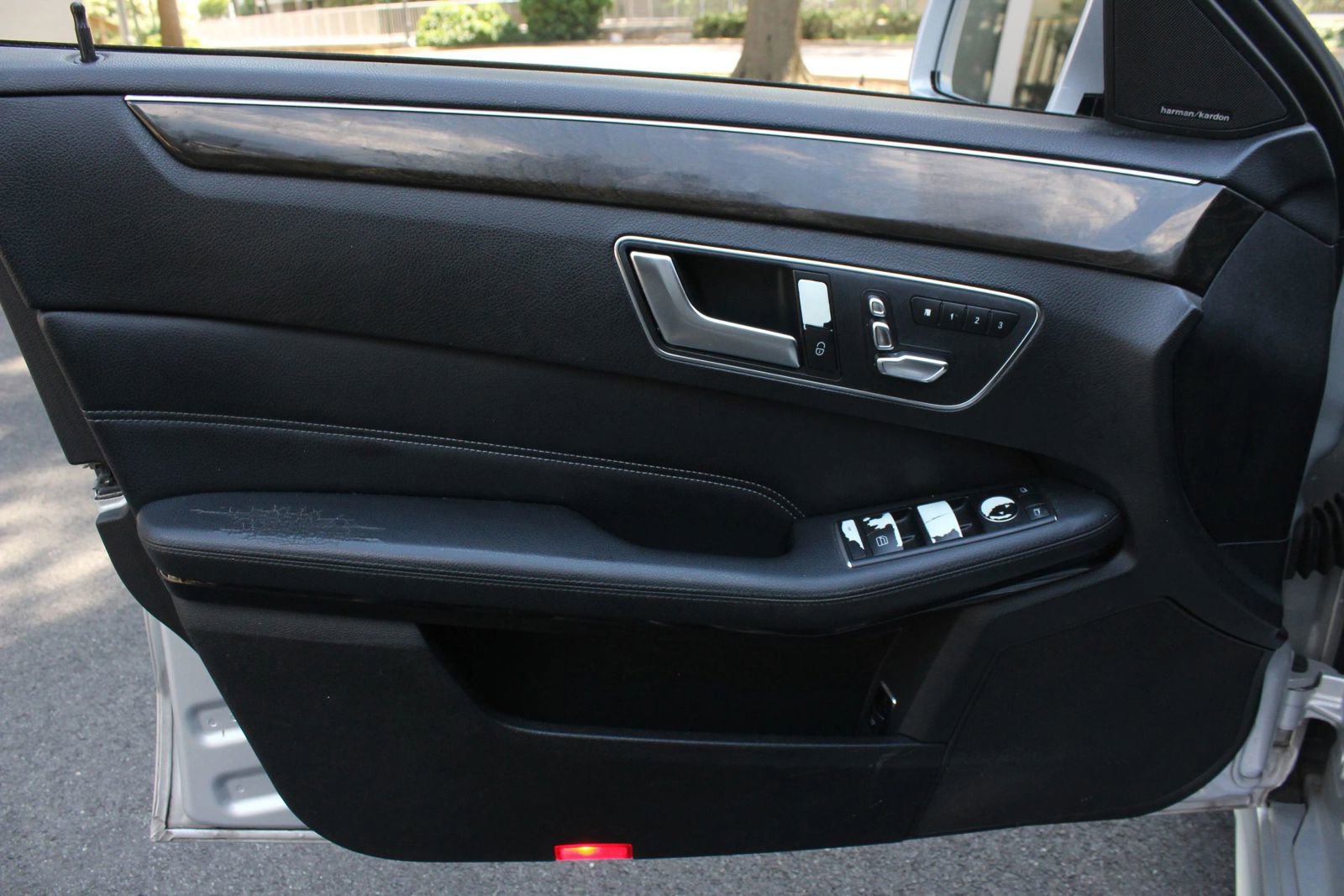 Used 2014 Mercedes-Benz E 350 4MATIC Sedan w/ Premium 1 Package image 15