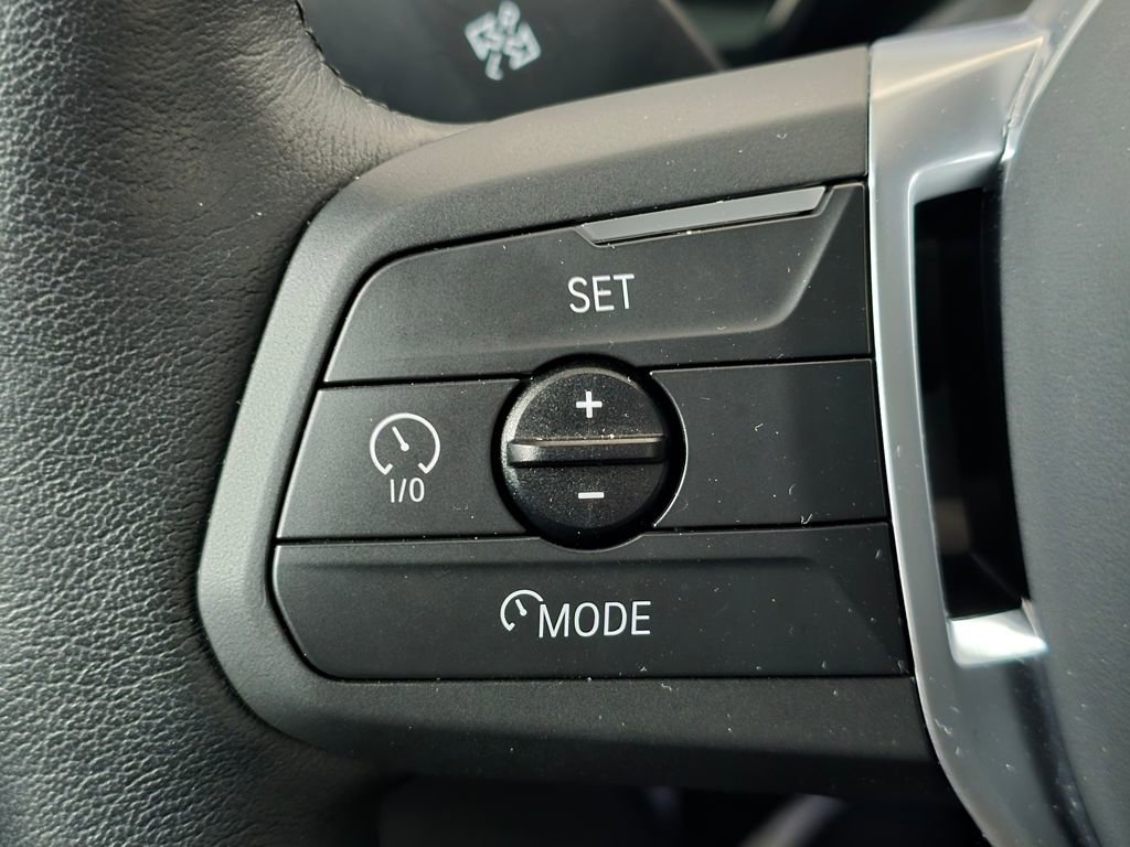 Used 2025 BMW X1 xDrive28i w/ Technology Package image 27