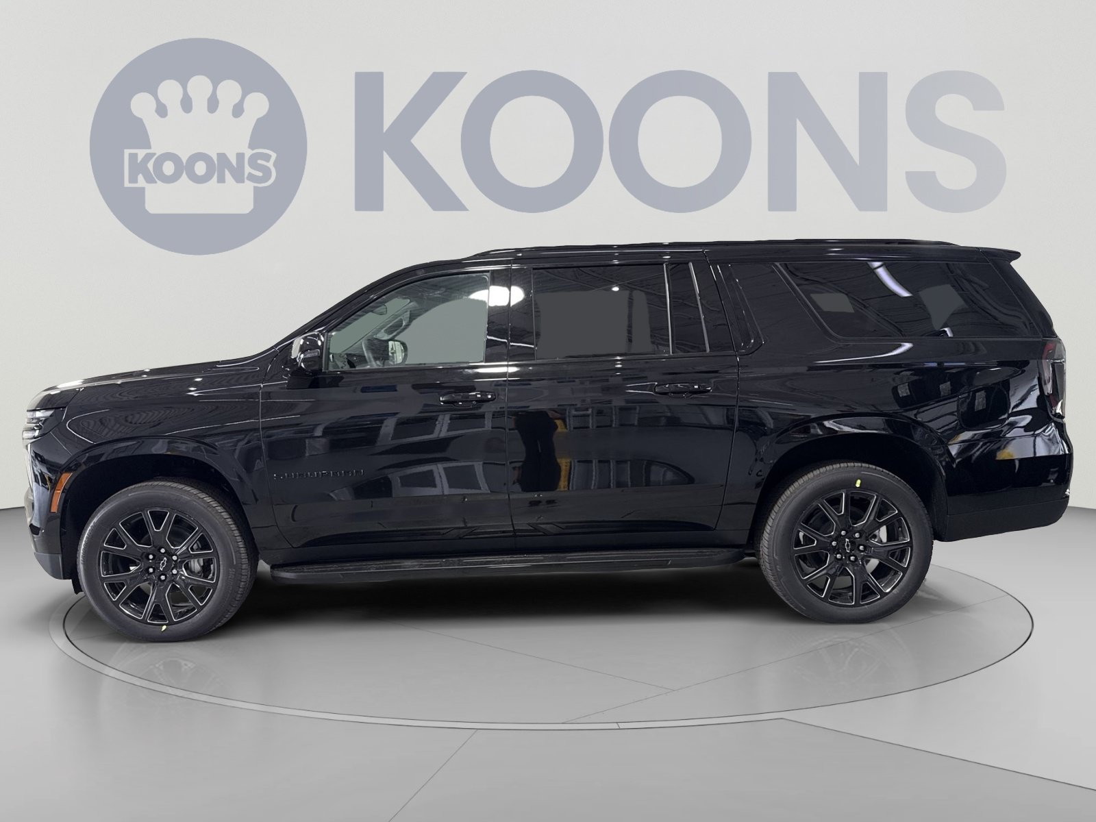 New 2026 Chevrolet Suburban RST w/ Comfort Package AWD/4WD image 7