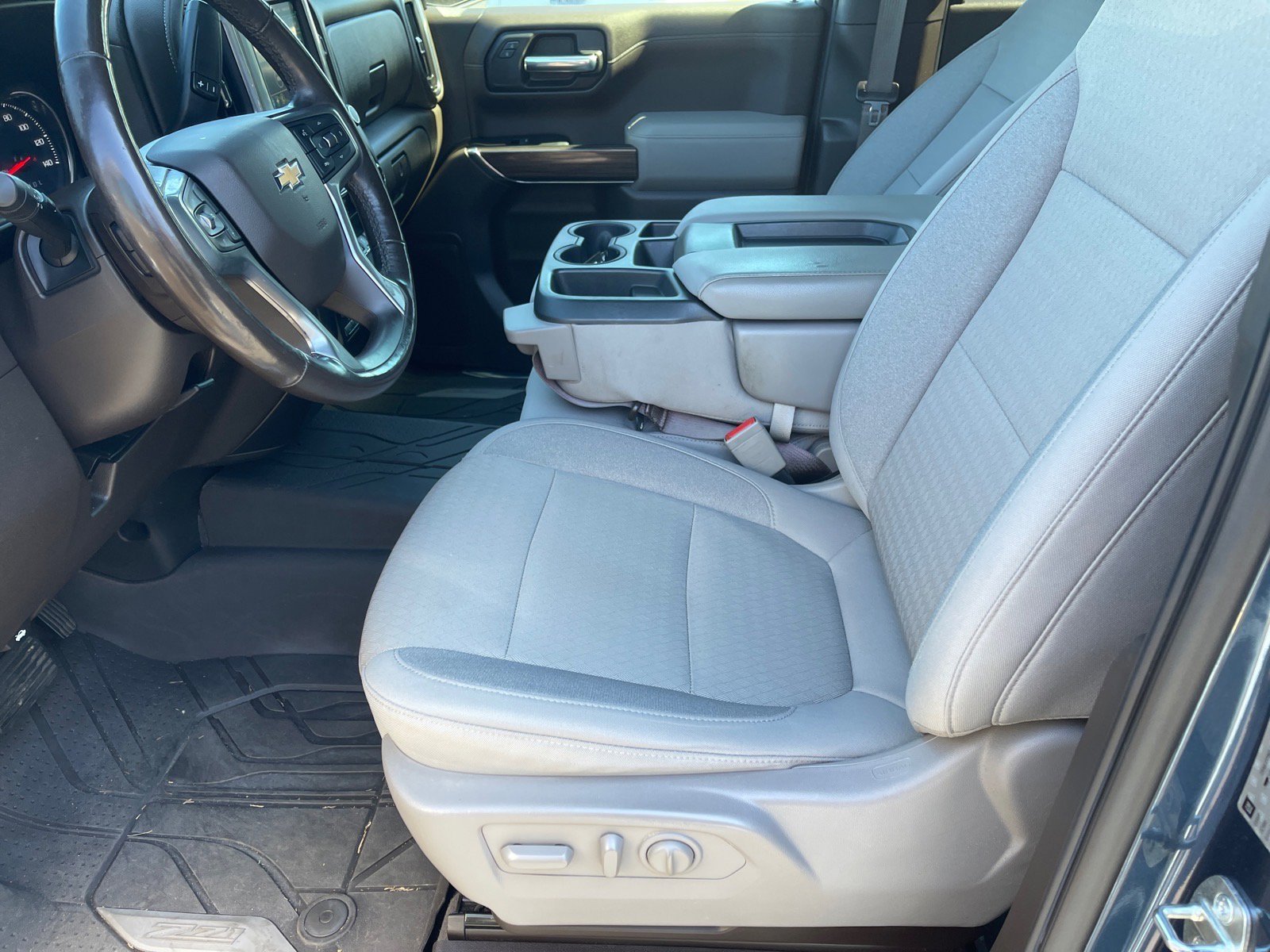 Used 2019 Chevrolet Silverado 1500 LT w/ All-Star Edition image 10