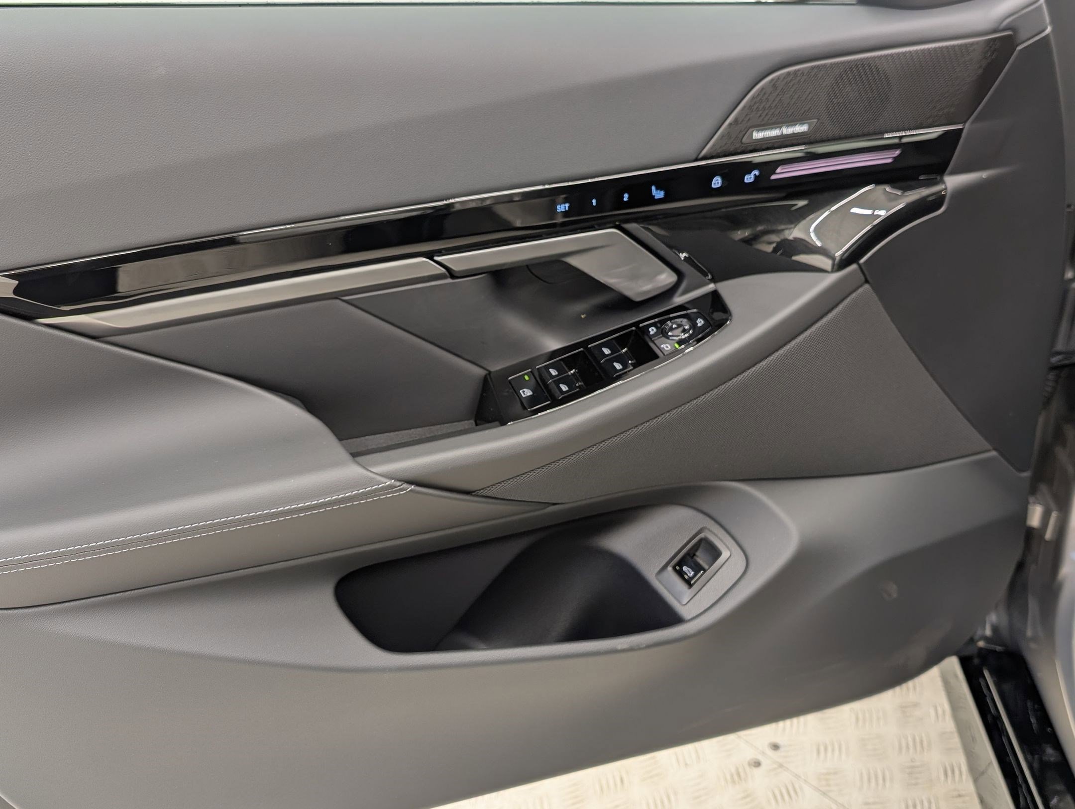 New 2026 BMW 530i RWD image 14