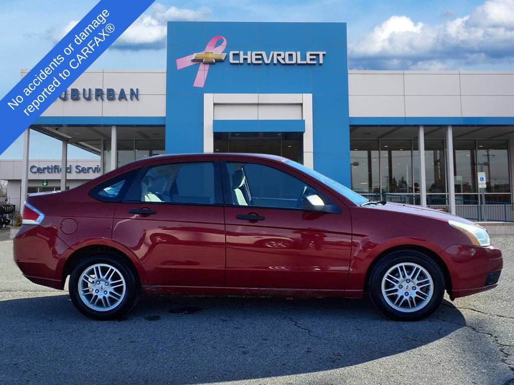 Used 2010 Ford Focus SE image 4