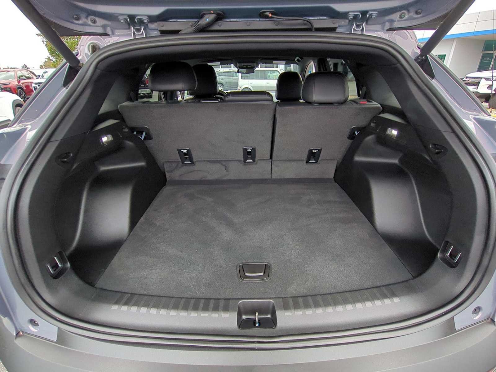 Used 2024 Chevrolet Blazer EV LT AWD/4WD image 25