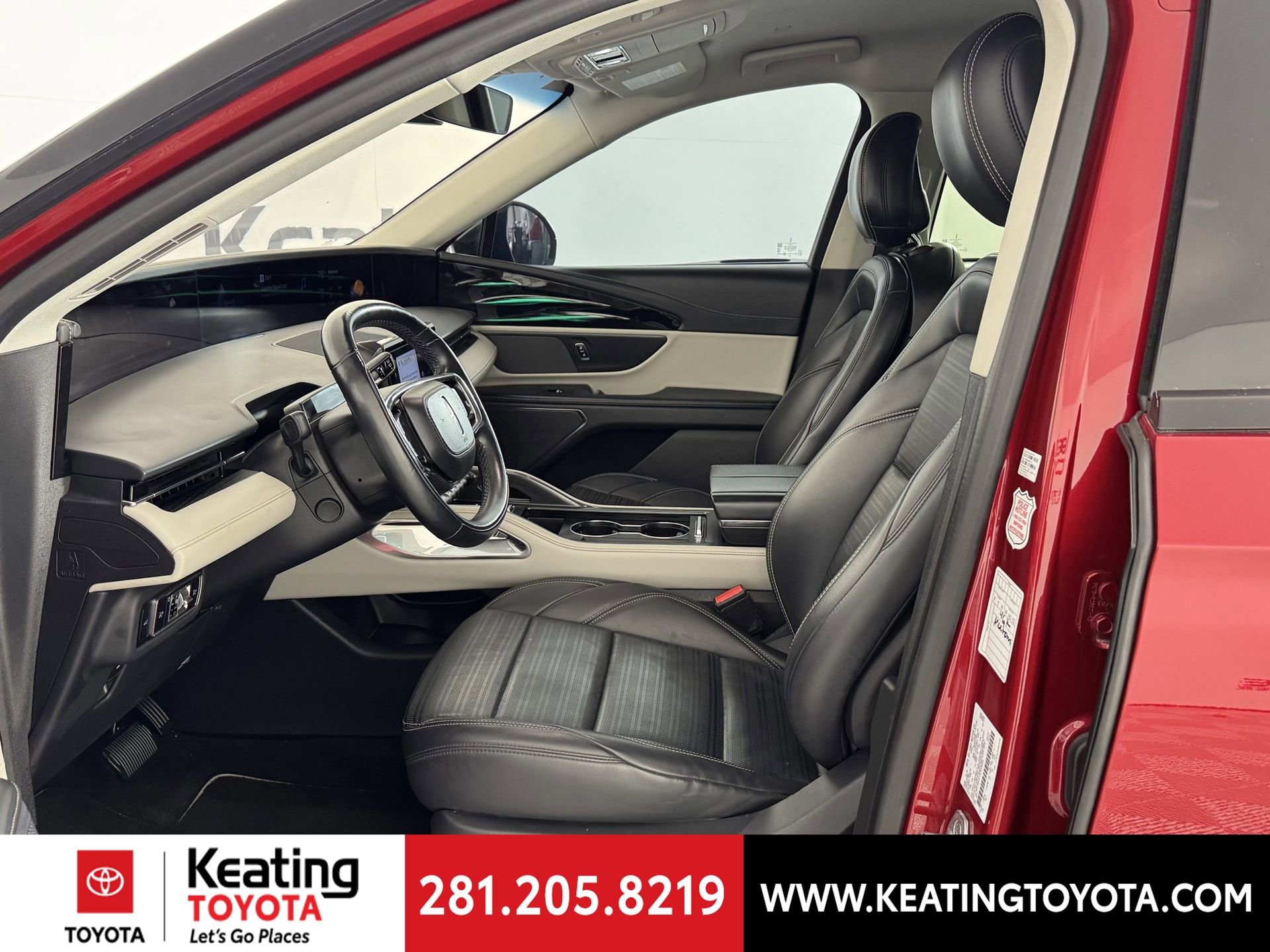 Used 2024 Lincoln Nautilus Reserve image 14